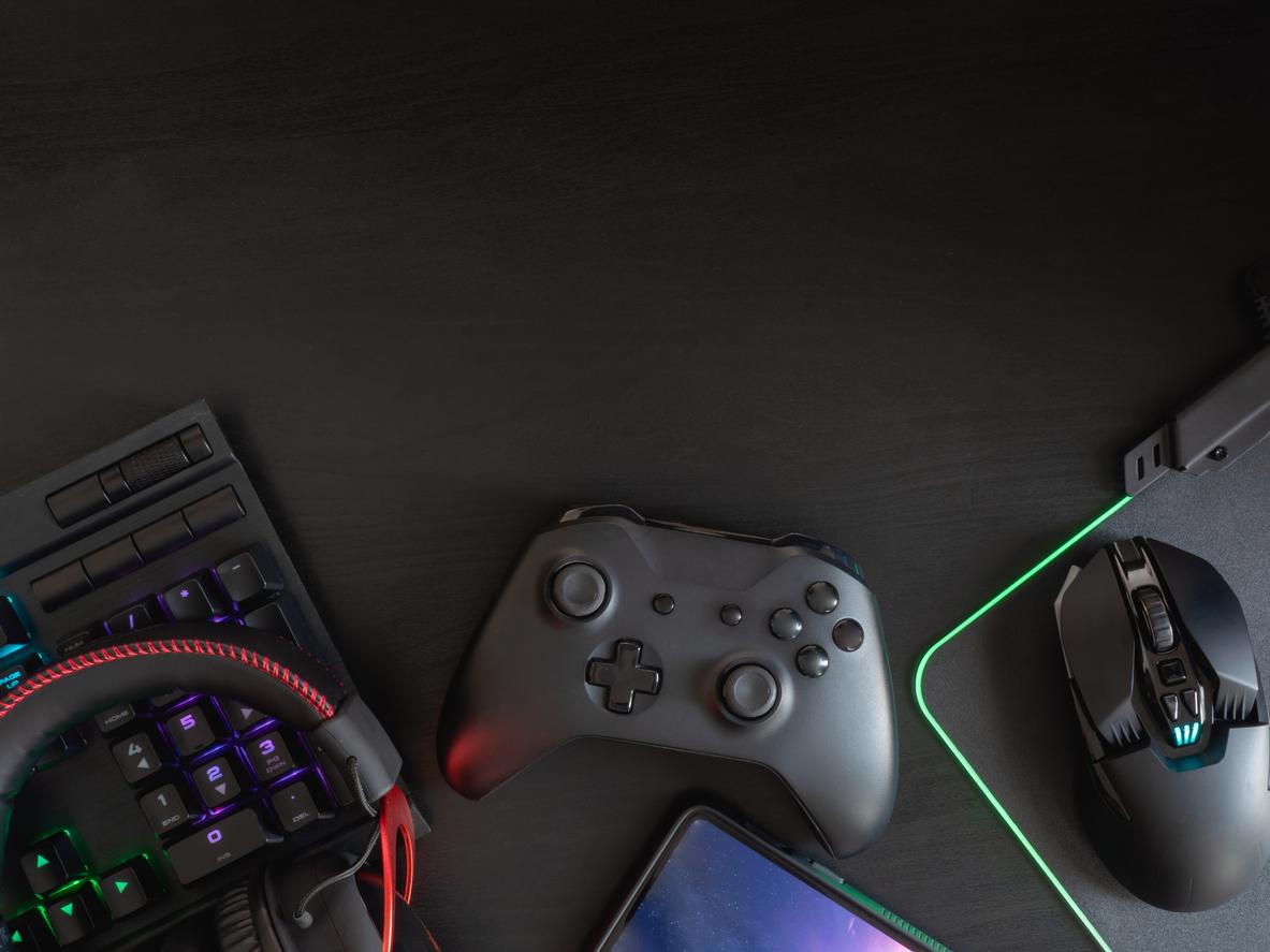 Gaming Mouse, Keyboard and Headset on table